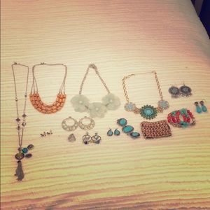 Lot of jewelry